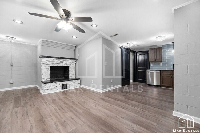 Building Photo - Mocksville