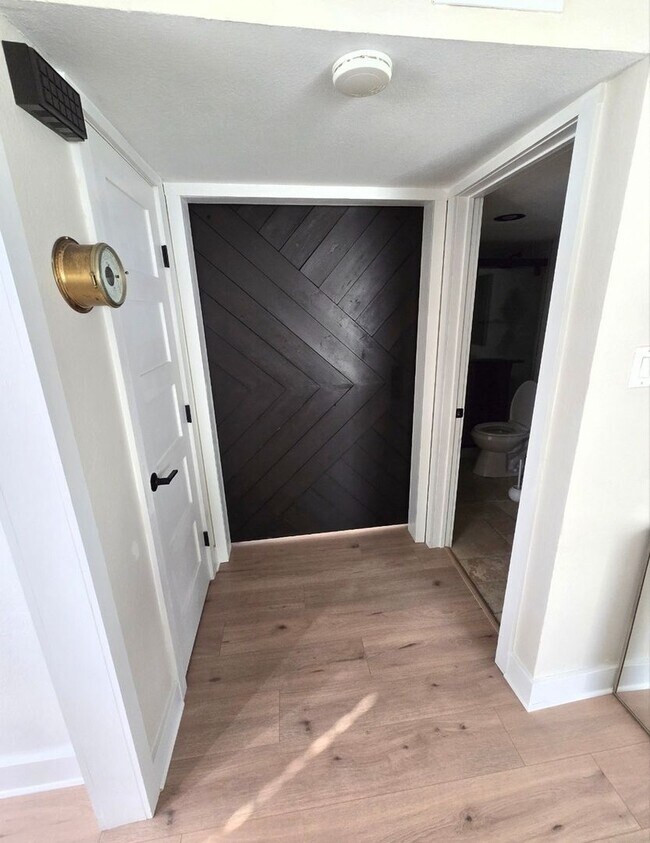 Building Photo - Charming 3BR condo in Austin