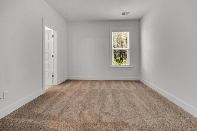 Building Photo - 110 Crimson St