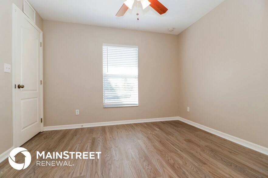 Building Photo - 308 NW 18th Ave