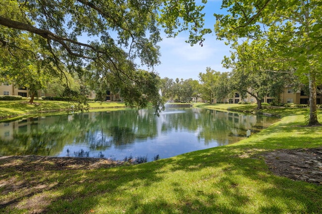 Building Photo - 9 Arbor Club Dr