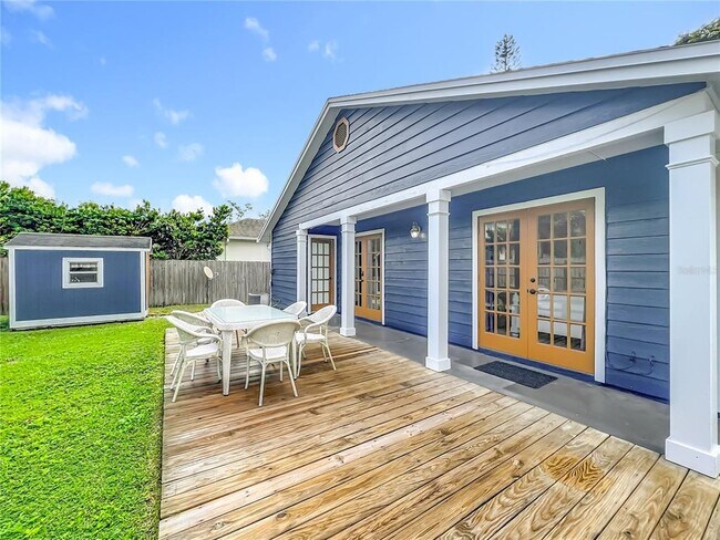 Building Photo - 1681 Walnut Ave