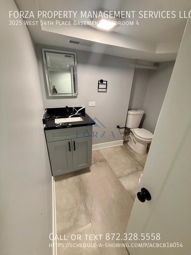 Building Photo - 3025 W 54th Pl