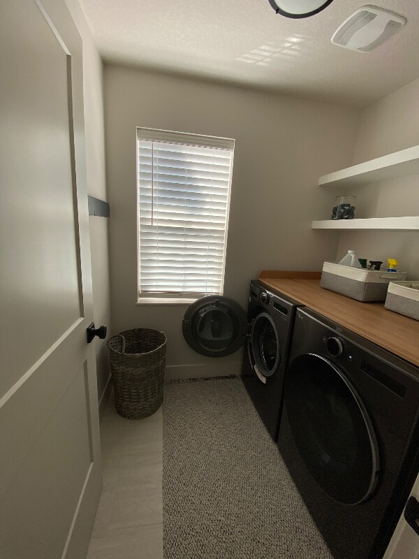 Building Photo - 9909 NE 44th Ct