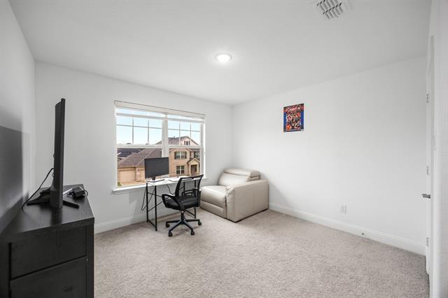 Building Photo - 10736 Smoky Oak Trail