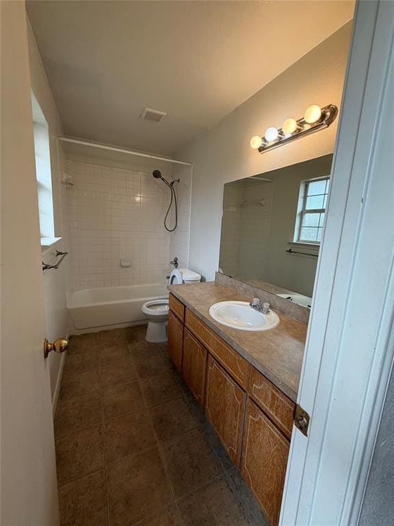 Building Photo - 503 Manhattan Dr