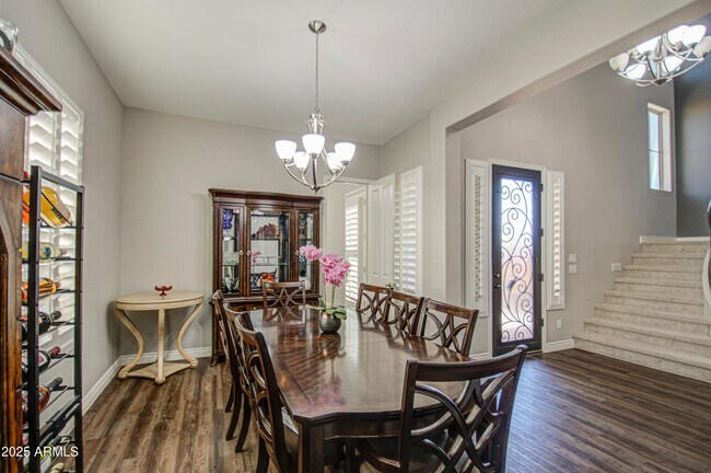 Building Photo - 3016 N Glenview