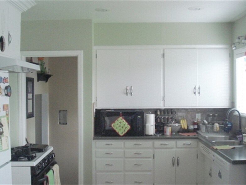 Building Photo - 407 E 800 S