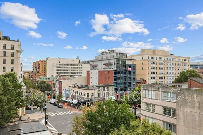 Building Photo - 1109 M St NW