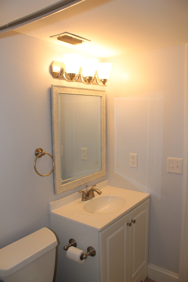 Master Bath - 315 Saint Andrews Blvd