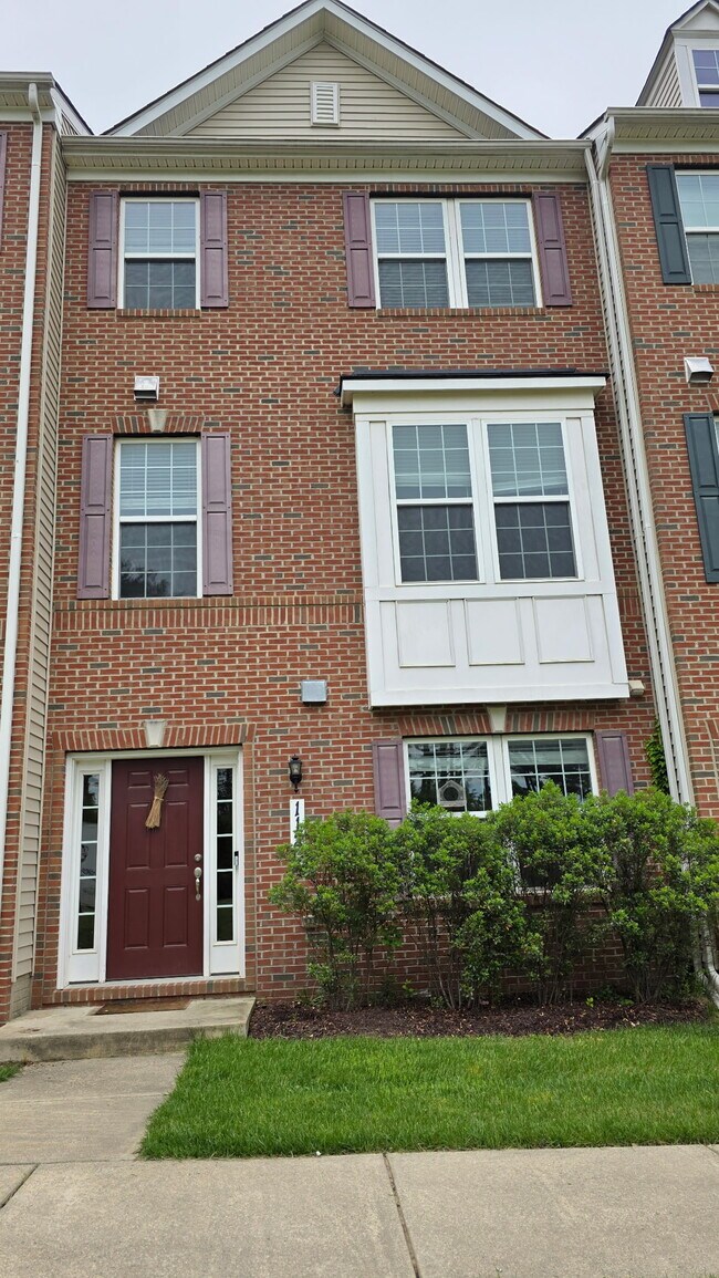 Building Photo - 1120 Bayberry Lane