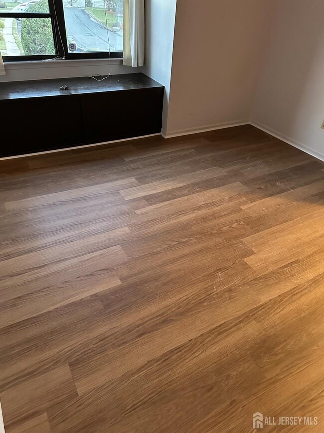 Building Photo - 142 Beverly Hill Terrace