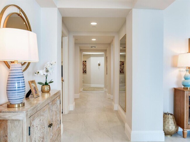 Building Photo - 4201 Bayshore Blvd