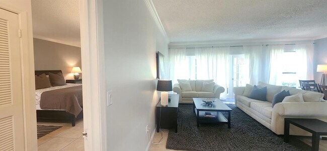 Building Photo - 11863 Wimbledon Cir