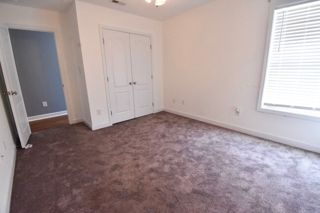 Building Photo - Coming Soon!! 4 Bedroom 2.5 Bath Nicely Renovated with Updated Fixtures! - No Pets