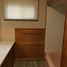 Building Photo - Nicely Remodeled 3 Bed 1.25 bath home