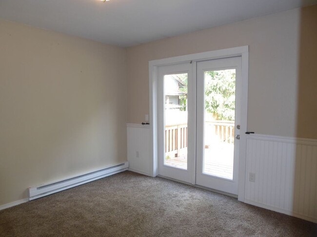 Building Photo - 9236 Emily Way