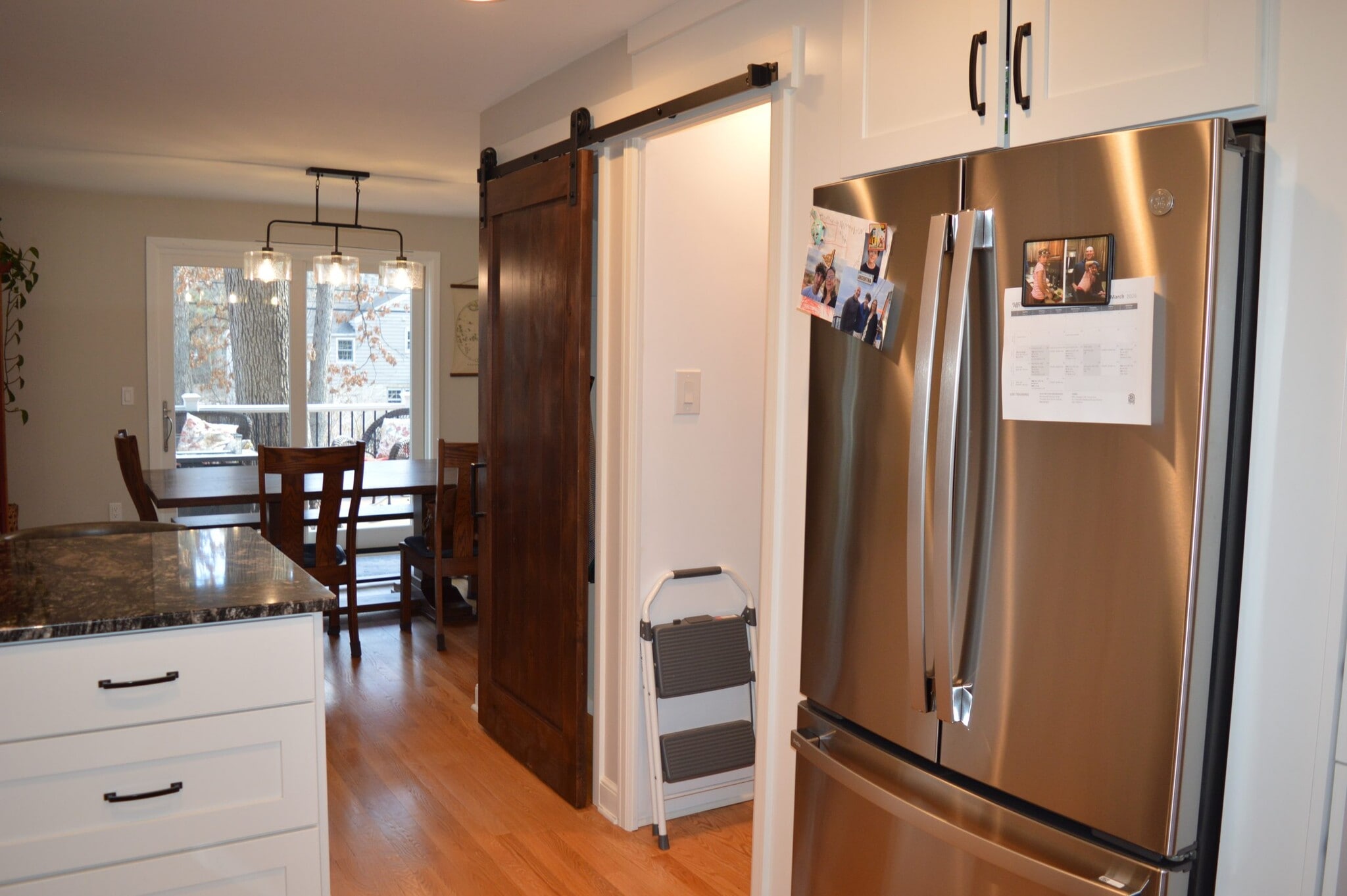 Building Photo - 4145 Hiawatha Dr