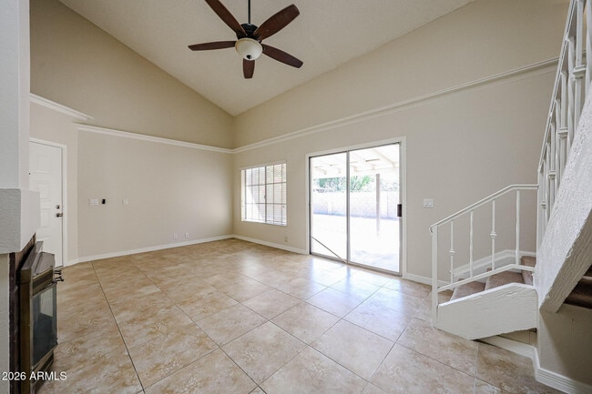 Building Photo - 5013 W Evans Dr