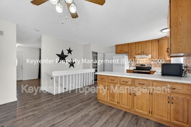 Building Photo - 1476 Shadow Wood Dr