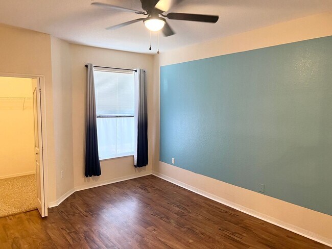 Building Photo - 2 Bedroom 2 Bath Condo For Rent in Kissimm...