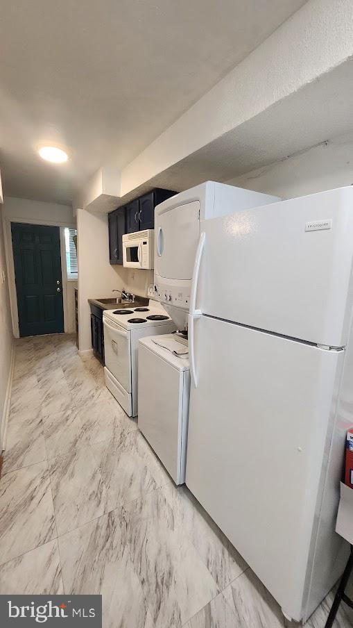 Building Photo - "Chic & Cozy 1-Bedroom Condo with Gleaming Hardwood Floors in the Heart of DC!"