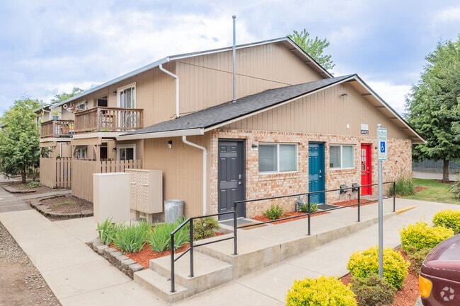 Entrance - Images Garden View Apartments