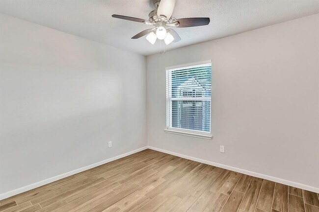 Building Photo - 15 White Bark Pl