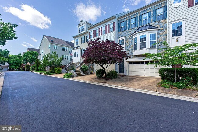 Building Photo - 107 Colville Dr