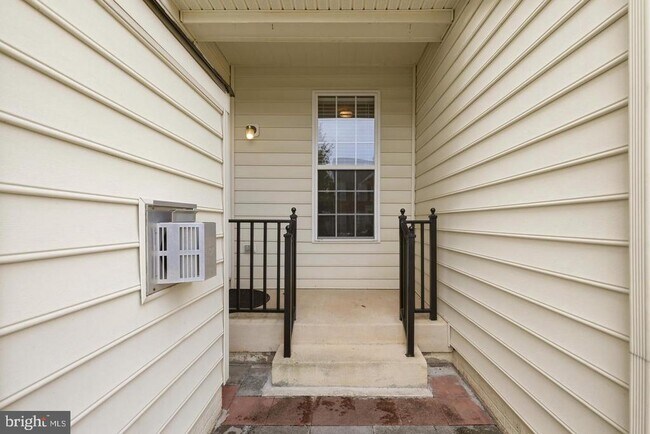 Building Photo - 17037 Loftridge Ln