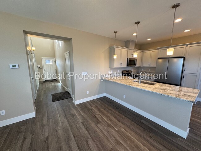 Building Photo - Brand New 3 Bedroom, 2.5 Bath Townhome in ...