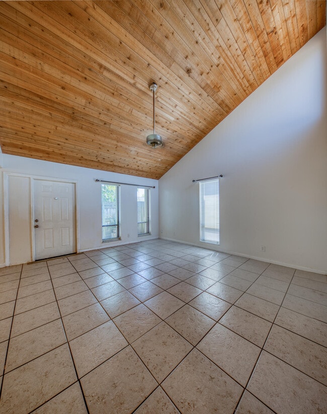 Building Photo - 809 N Federal Hwy