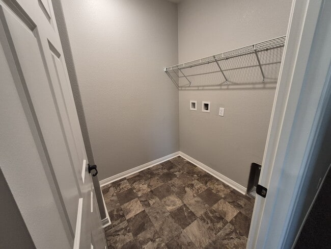 Building Photo - 31810 Ives Ct