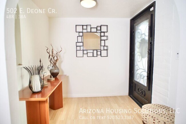 Building Photo - 502 E Deone Cir