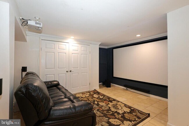 Building Photo - 206 Drakes Drum Dr