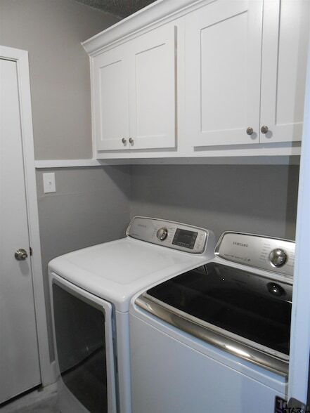 Building Photo - 7108 Gatewood Dr