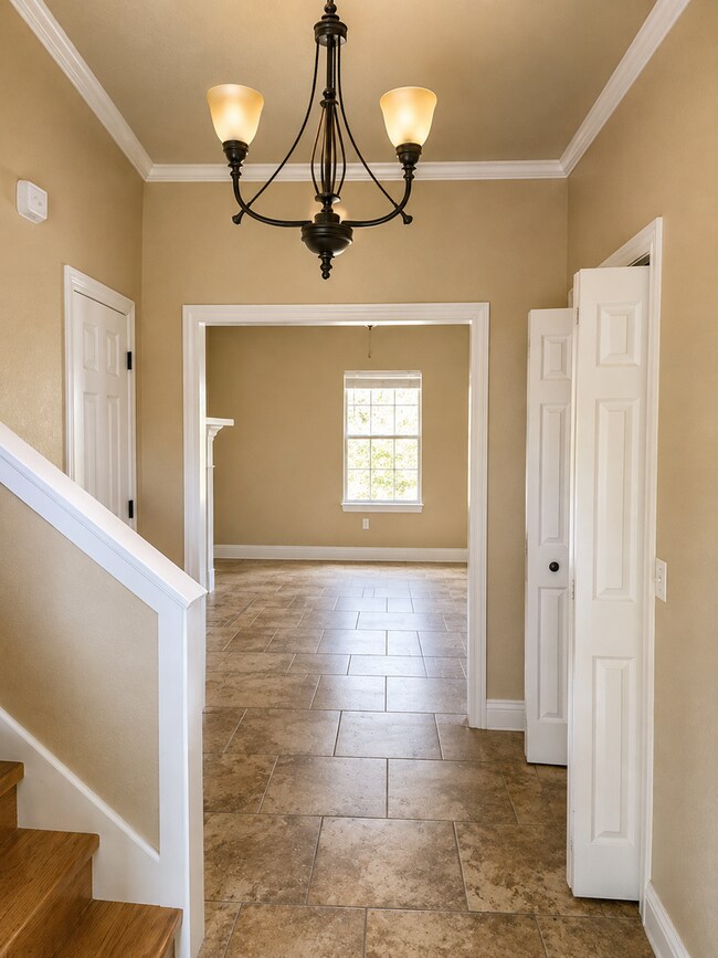 Building Photo - 902 Melmar Dr