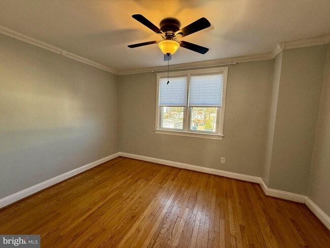 Building Photo - 3613 Parkdale Ave