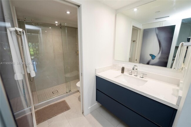 Building Photo - 881 Ocean Dr