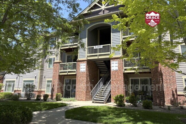 Primary Photo - 804 Summer Hawk Dr
