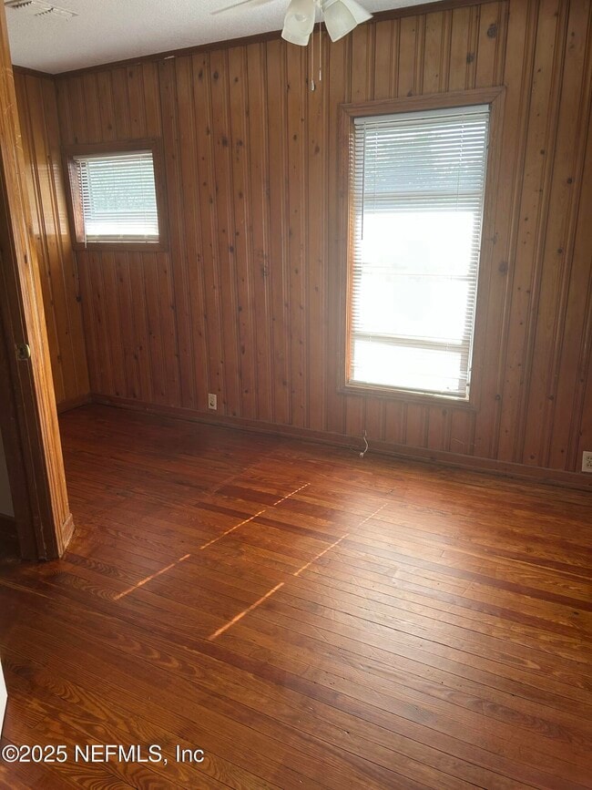 Building Photo - 5104 Palmer Ave