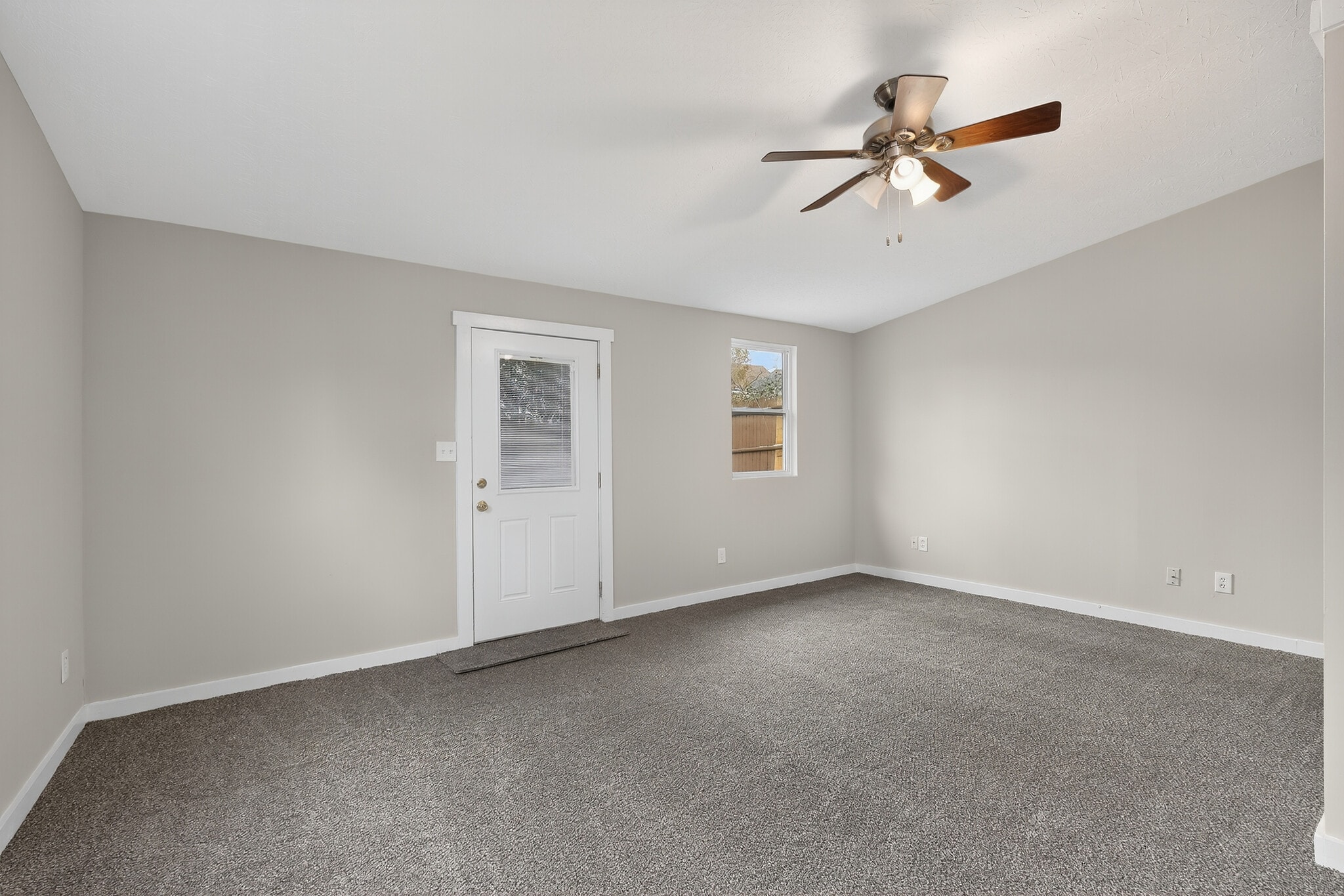 Building Photo - 1232 Lane St