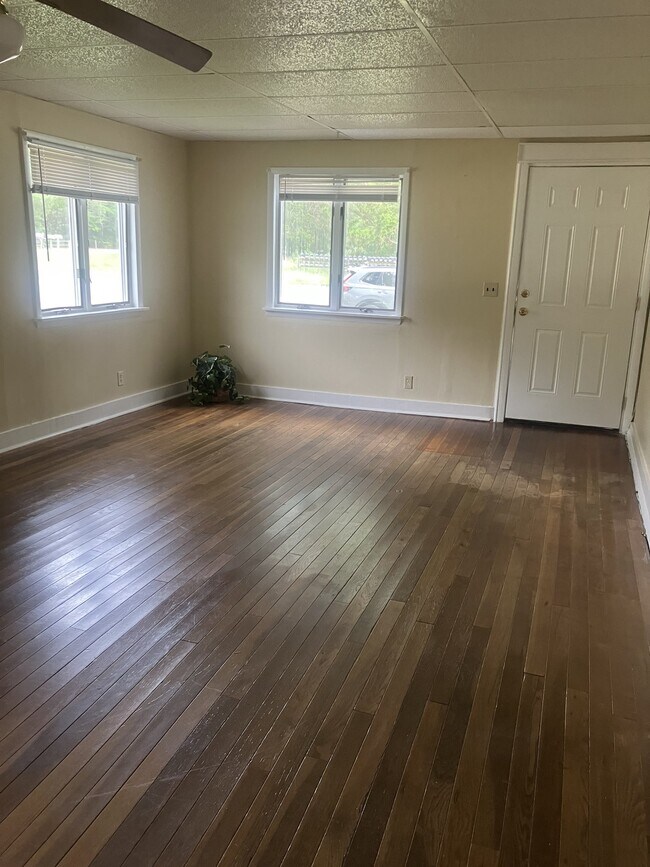 Building Photo - 48844 Park Pines Dr