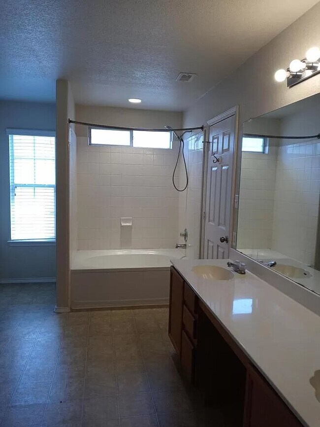 Building Photo - 11231 Sierra Trl