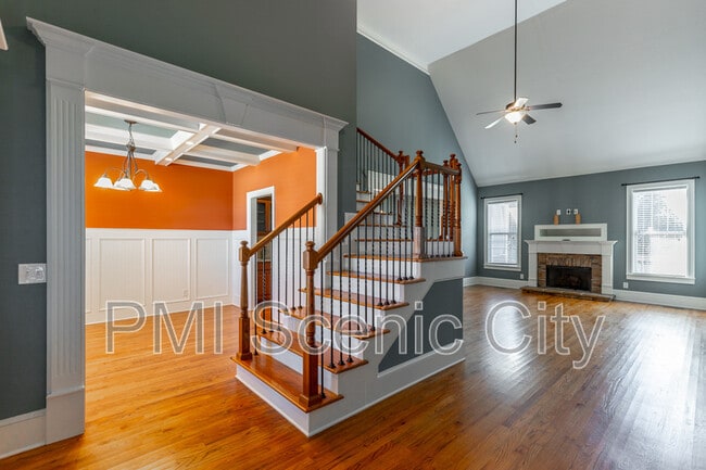 Building Photo - 8802 Mckenzie Farm Dr