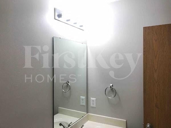 Building Photo - 1245 Holly Forge