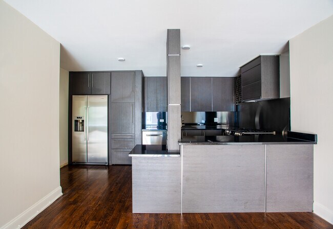 Building Photo - 2400 Archbury Ln
