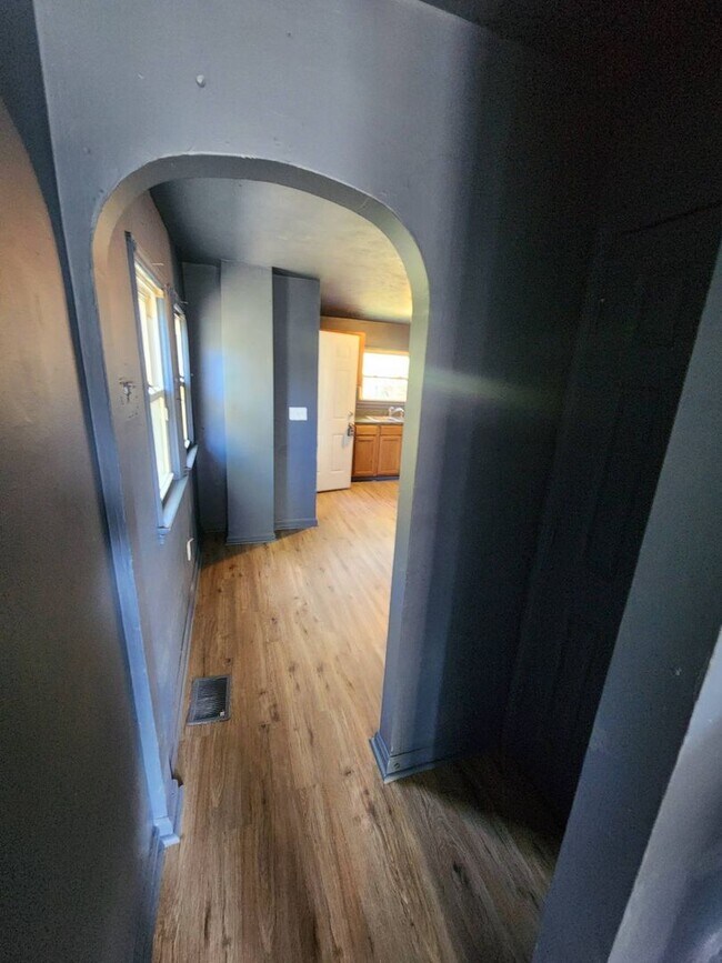 Building Photo - 10317 Reno Ave