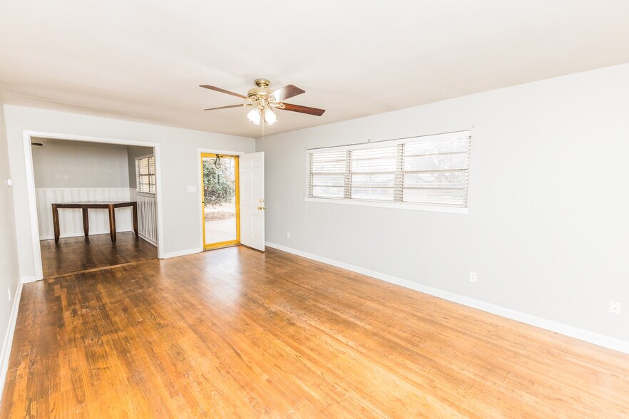 Building Photo - 3705 42nd St