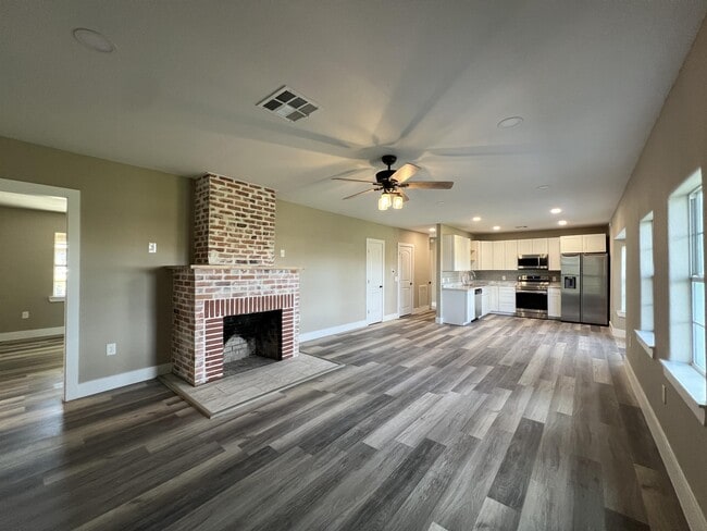 Building Photo - 14500 Old Troy Rd